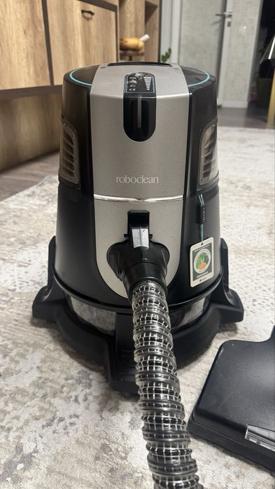 Продам пылесос aura roboclean