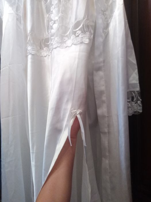 Новый Женская пеньюар.