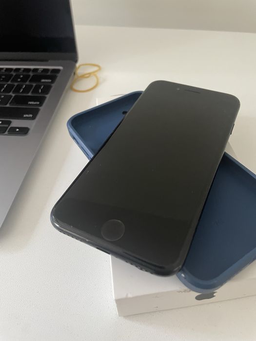 iPhone SE 2022 64Gb