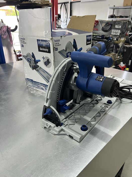 Ръчен потапящ циркуляр 1600W, 210мм Scheppach PL75