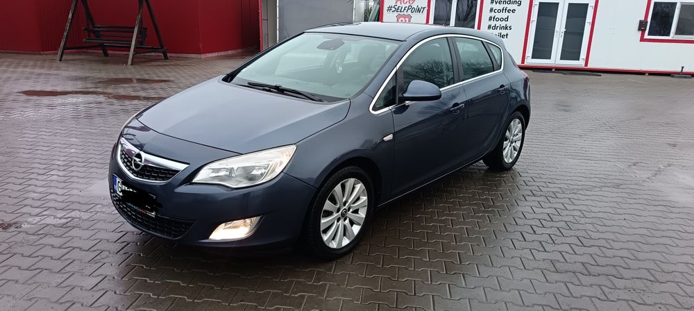 Vând Opel Astra j 1.7 diesel an 2010 euro 5