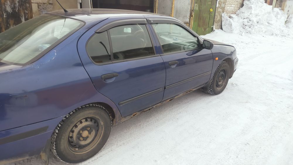 Продам машину Ниссан