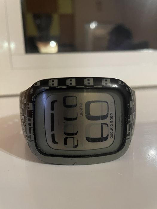 Швейцарски часовник swatch