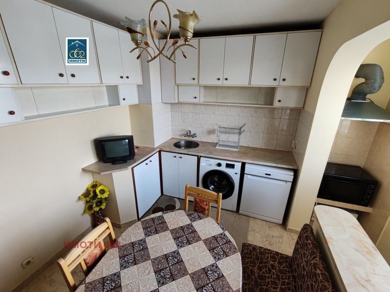 Продава се Тристаен апартамент в Велико Търново, Зона Б - 82 кв.м за 1089 €/кв.м - Снимка #6