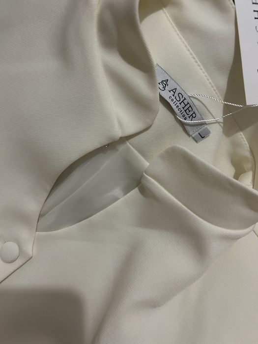 Белый пиджак новый