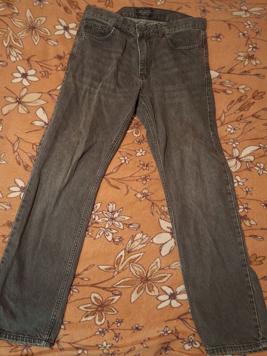 продам джинсы в хорошем качестве