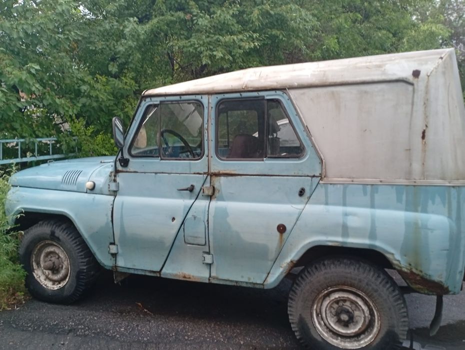 Продам УАЗ 469 год выпуска 1995