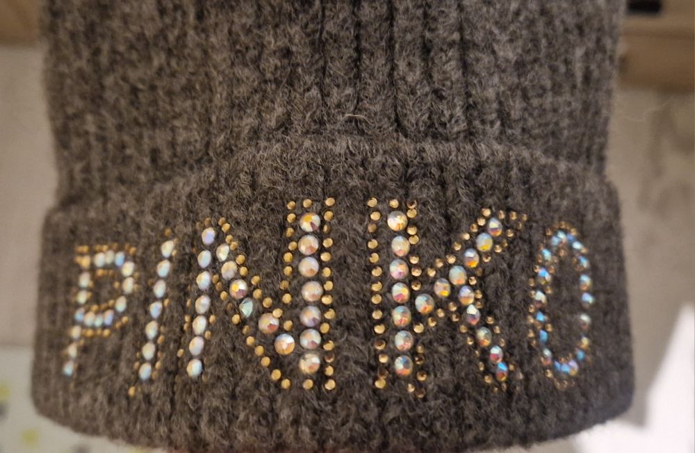 Зимна шапка Pinko