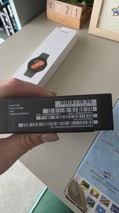 Samsung  Z Flip 6 si Samsung  Galaxy Watch