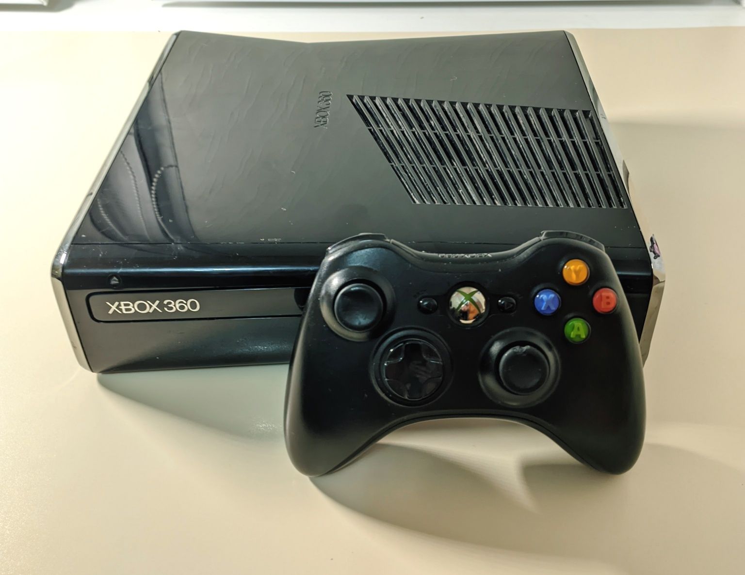 Xbox 360 прошитый + 37 топ игр: 45 000 тг. - Приставки Алматы на Olx