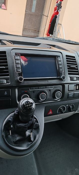 Vând/schimb Transporter T5 8+1 locuri