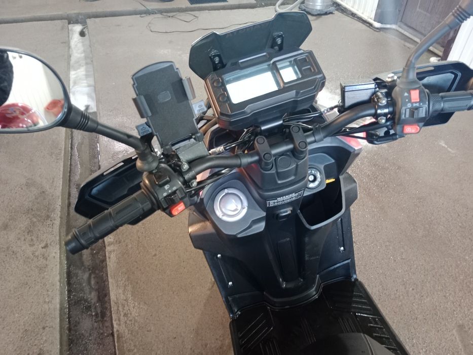 Продам скутер танк 49(150)