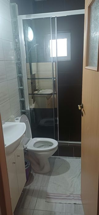 Închiriez apartament 3 camere Valea Lupului