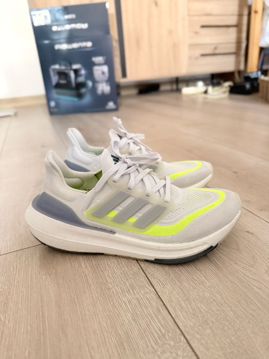 Adidas Ultraboost Light