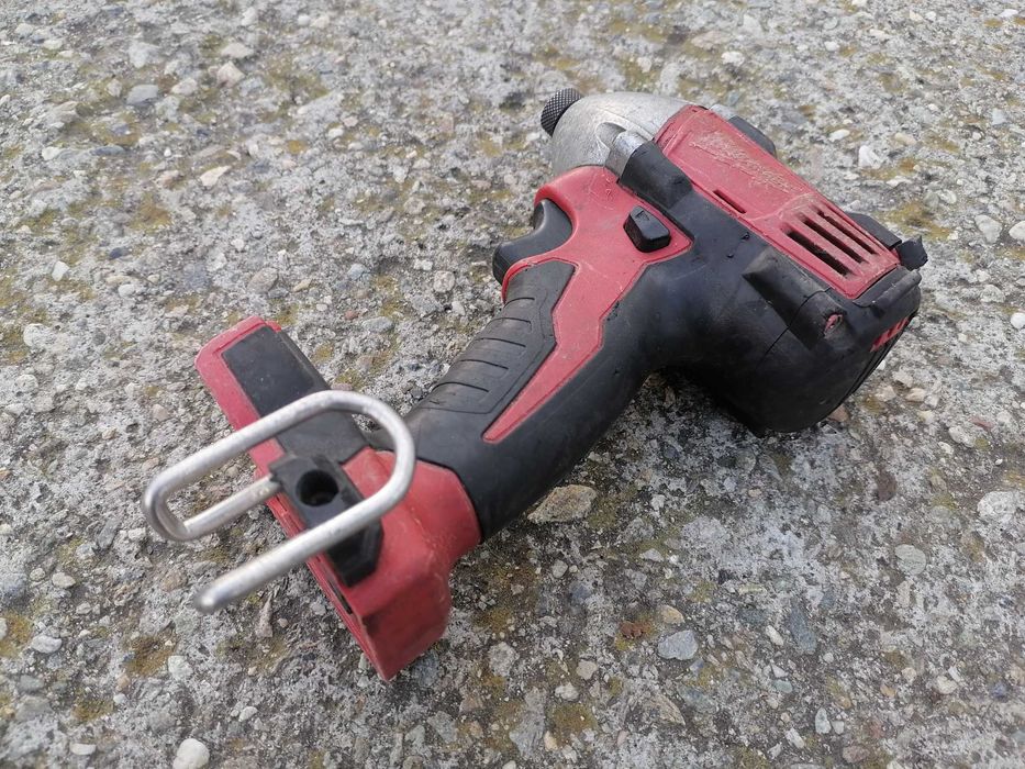 Impact cu cap BIT Miluawkee M18 Nu Porneste