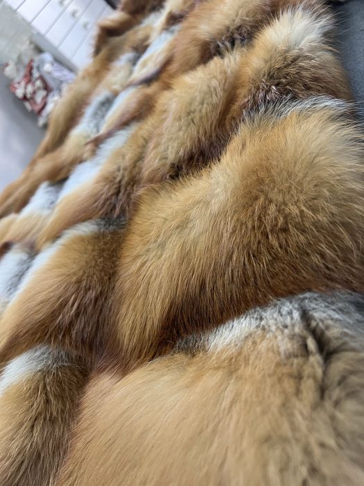 Шуба лисья натуральная