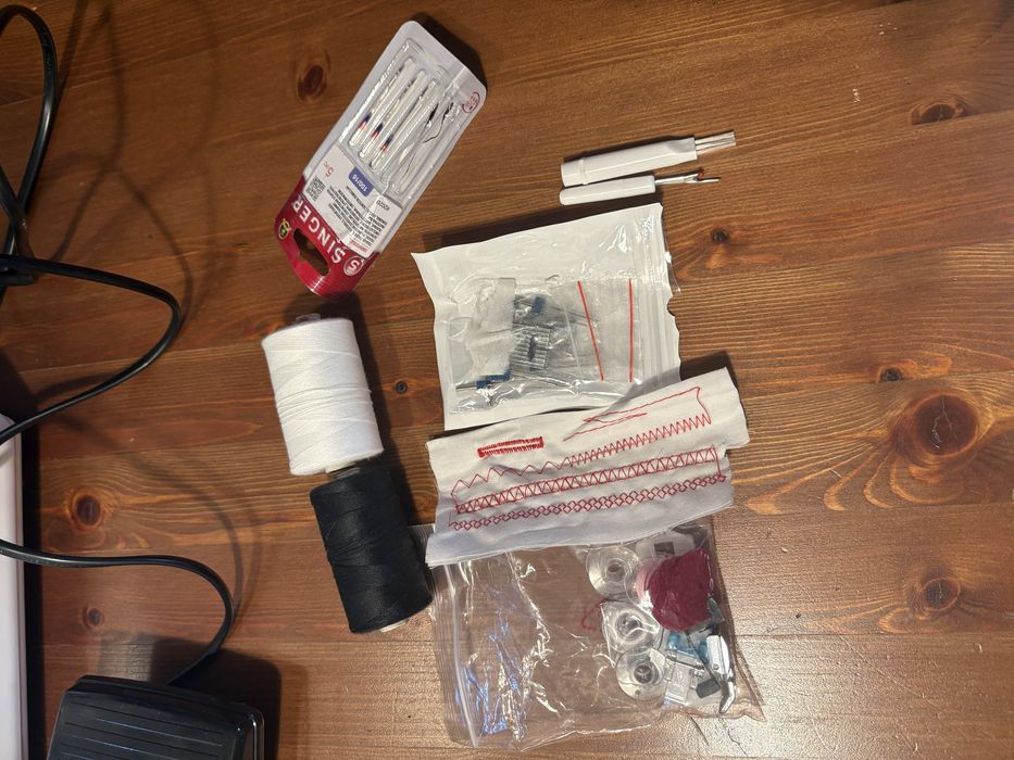 Masina de cusut SINGER® SM024