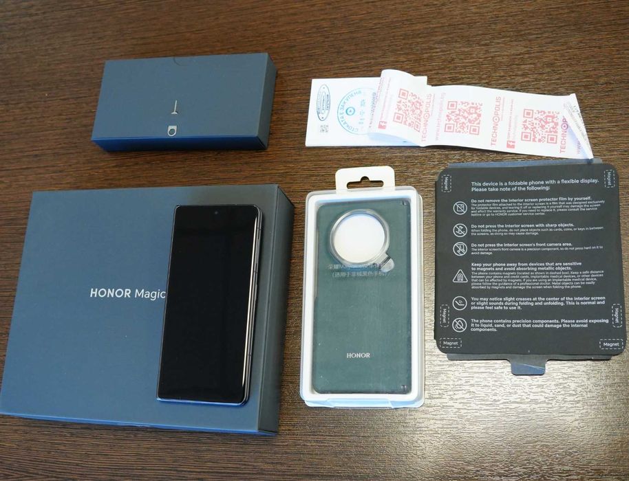 Honor Magic V3 512GB 12GB RAM Fold – Отличен, гаранция до 12.2026