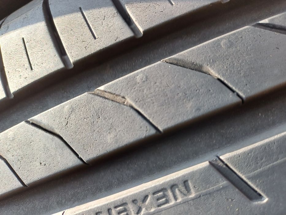 Гуми 215/55/17 Нексен