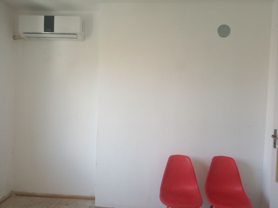 Дава се под наем Четиристаен апартамент в Пловдив, Съдийски - 120 кв.м за 459 € - Снимка #11