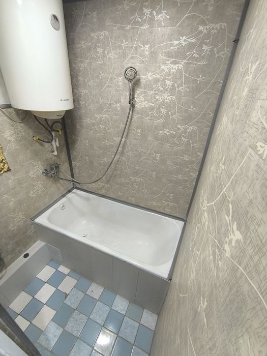 3х ком квартиру Спутник 9. На втором этаже новый евро ремонт огород