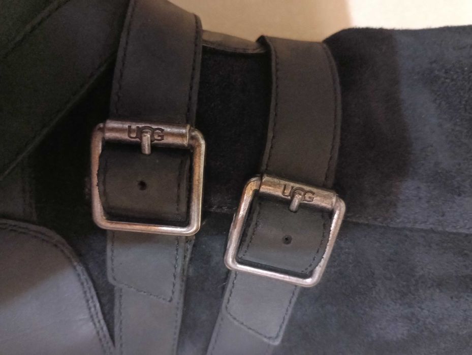 UGG кожени черни ботуши N 39 - 29 лв