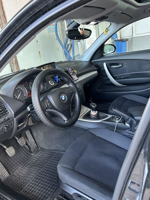BMW 1 Series 2009 — imagine 3