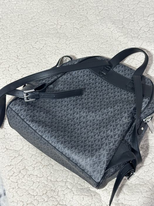 Рюкзак Michael Kors