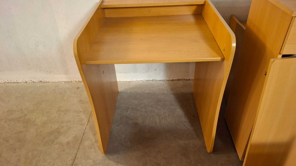 Продавам портманто и шкафове