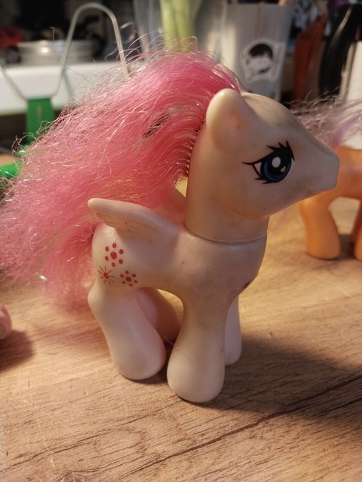 Продам пони игрушки