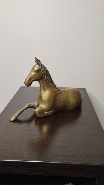 Изключително красива статуетка на кон. Месинг.