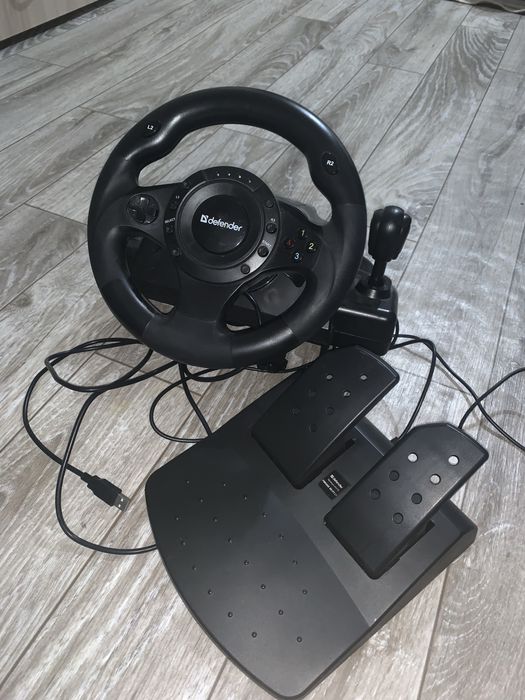 Продам игровой контроллер (руль).