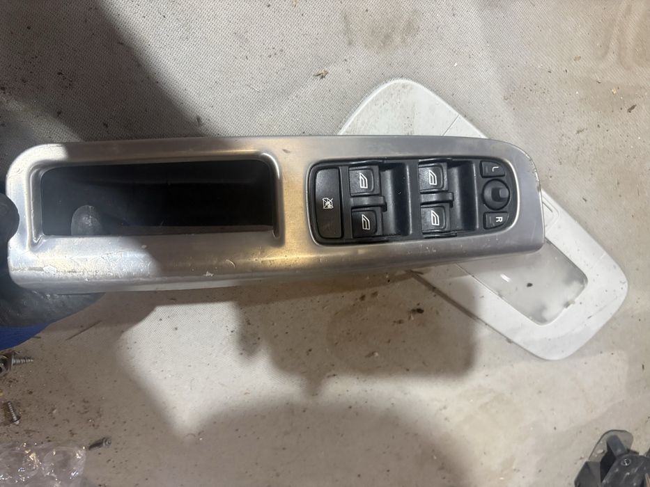 Volvo v50 face Копчета ел стъкла и огледала