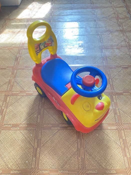 Машинка каталка детская игрушка