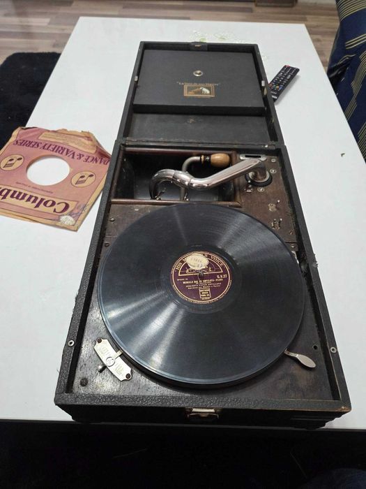 Patefon vintage La voix de son maitre