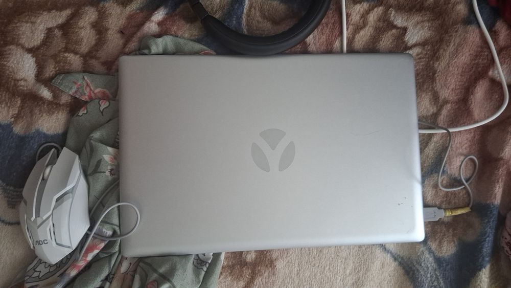 Продам Ноутбук YAMI Notebook N10 +