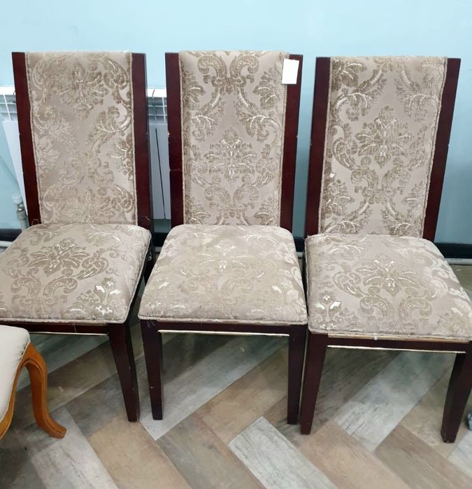 Продам разные стулья и диваны