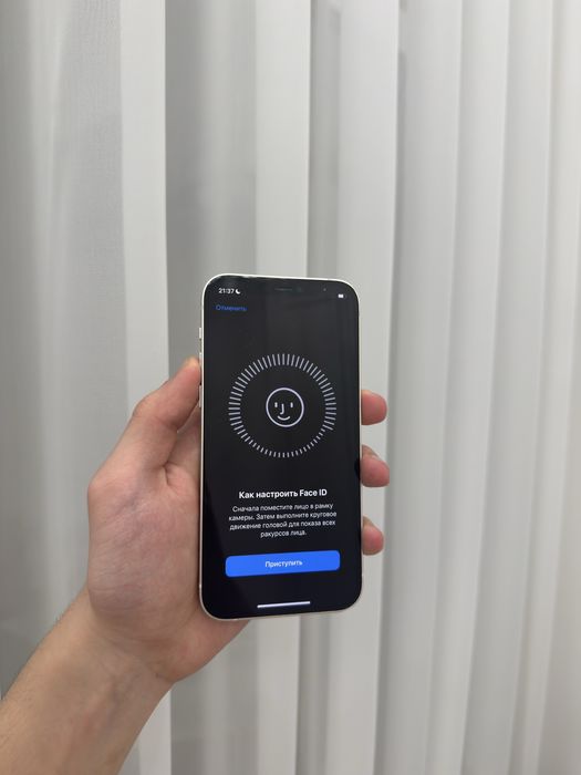 Iphone 12 в идеальном состоянии