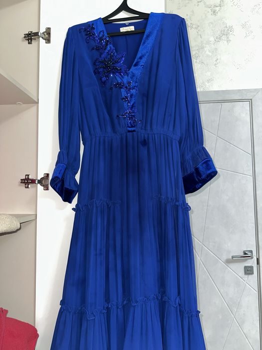 Зеленое и Синее платье