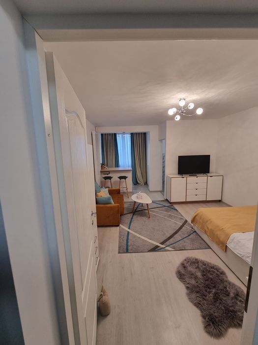 Proprietar închiriez garsoniera Craiovei