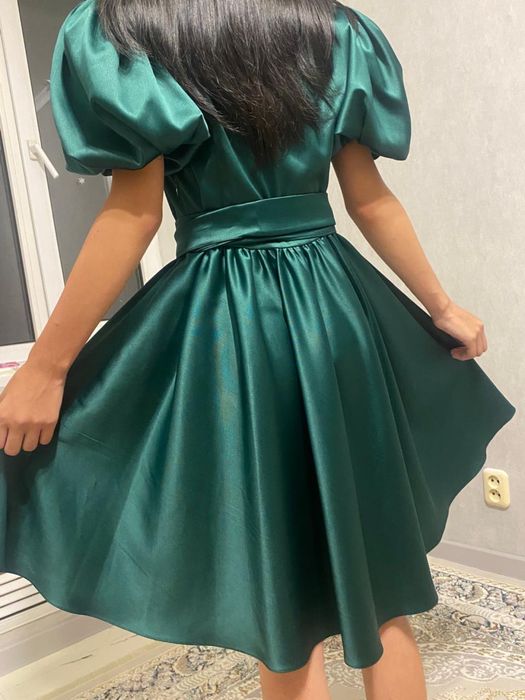 Продаетя платье для девочки!