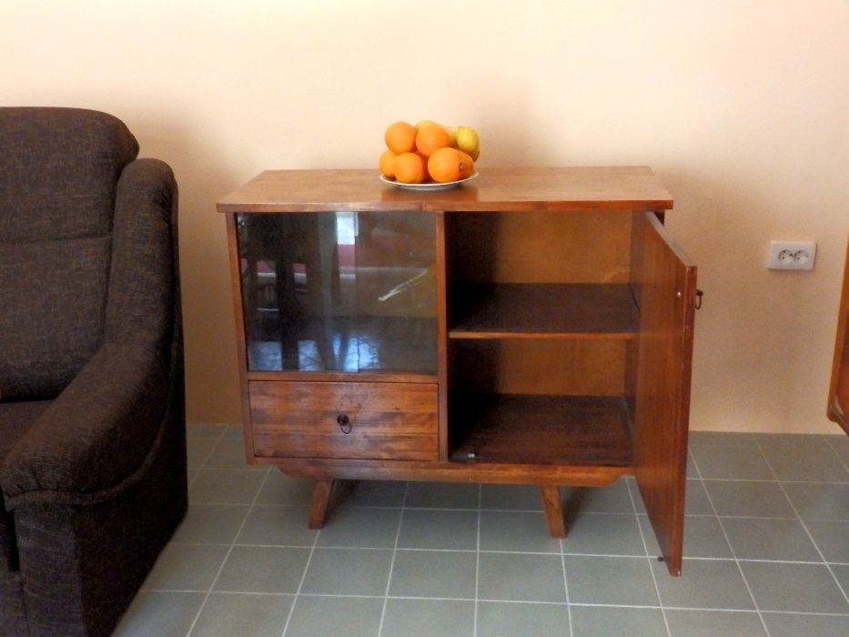 comoda/dulap din lemn baituit LatxAdancime X inaltime 100 x44 x 85