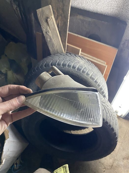 Поворотник митсубиси каризма 1997г