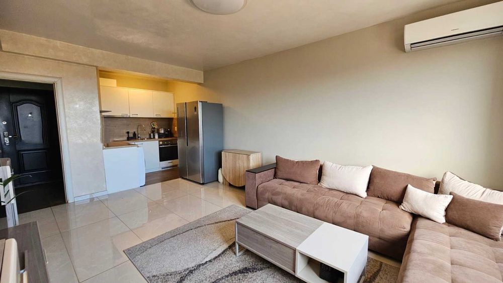 Дава се под наем Двустаен апартамент в Божурище - 72 кв.м за 450 € - Снимка #2