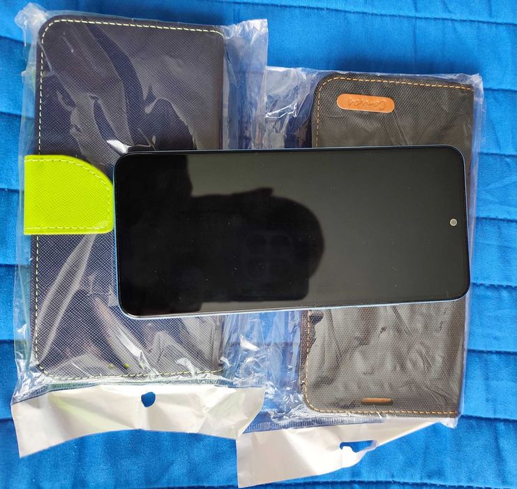 Продавам Redmi Note 12S