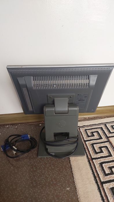 Монитор LG flatron