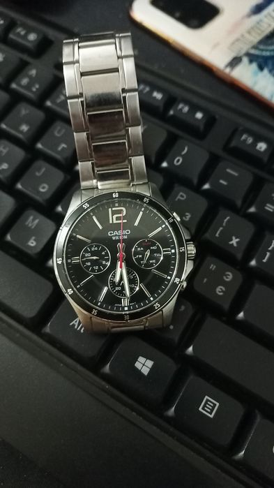 Продам Часы CASIO