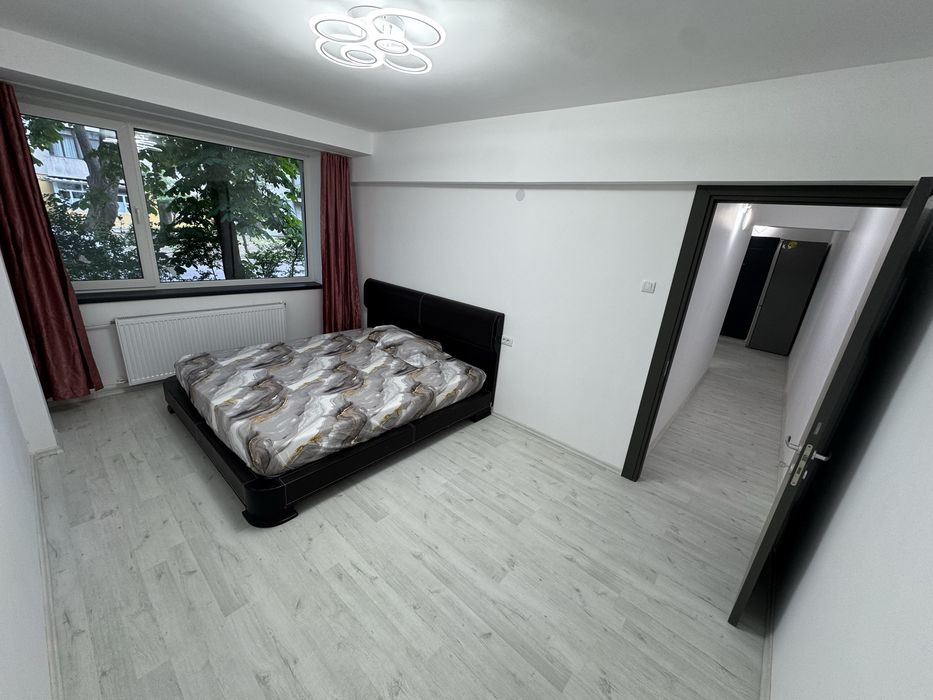 Apartament  doua camere parter, zona f buna, vedere pe fata, decomandat, Regim Hotelier