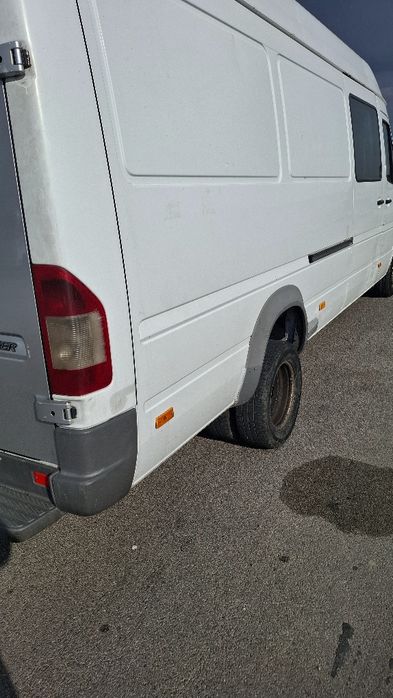 Vând Mercedes Sprinter 413