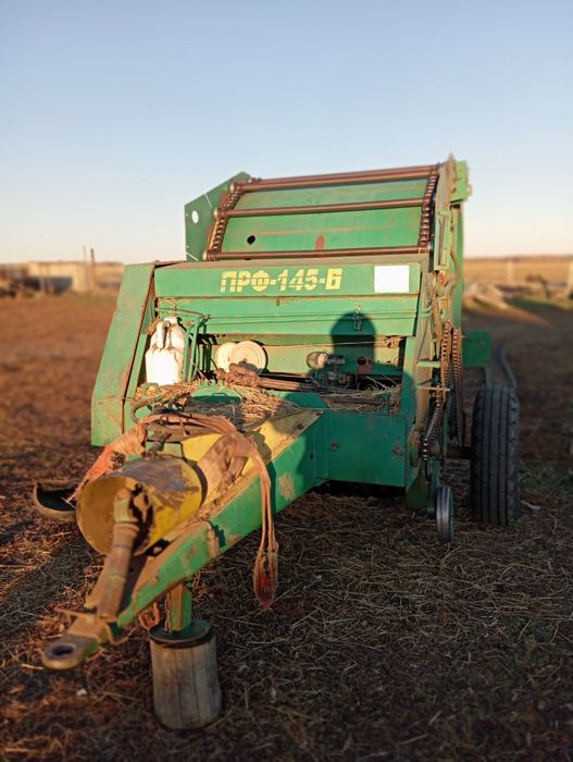 Прессподборщик рулонный Бобруйск 145